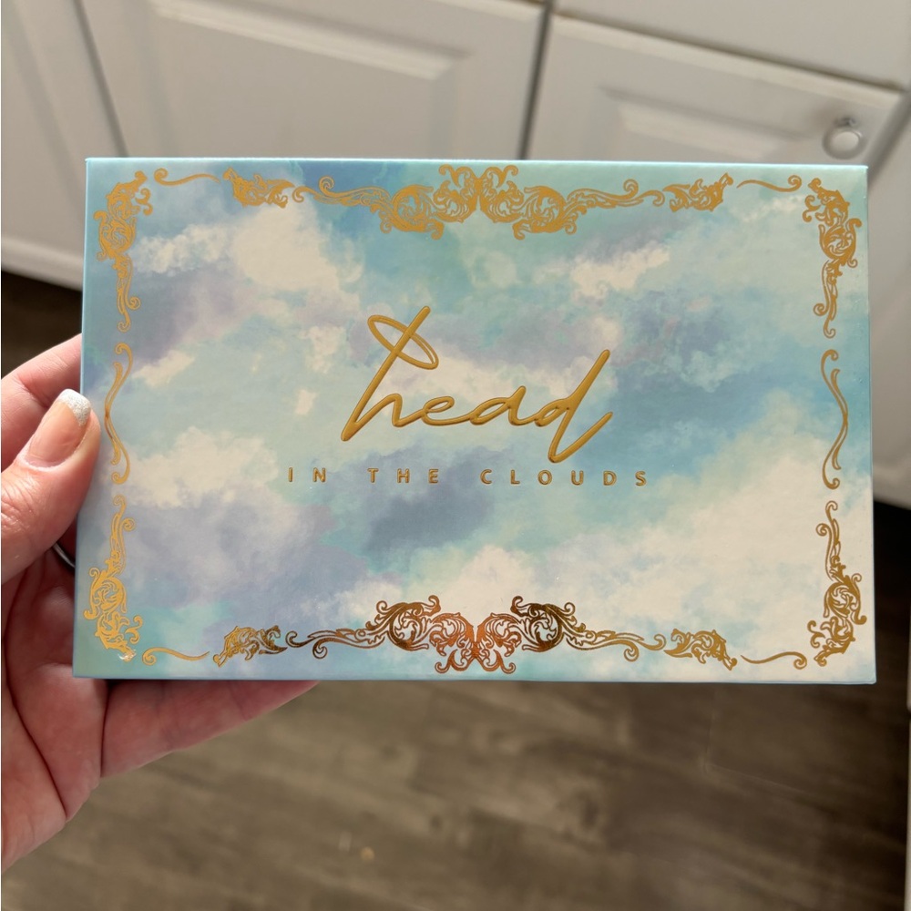 Head in the Clouds Eyeshadow Palette